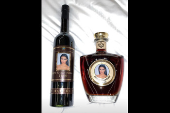 Фотография к новости: Ким Кардашьян представила армянский коньяк "Ким Кардашьян"