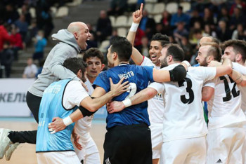 Фотография к новости: "Кайрат" разгромил венгров и вышел в элитный раунд Лиги Чемпионов