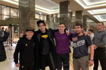 Фотография к новости: Боец Дамир Исмагулов впервые услышал Димаша и поделился эмоциями в Instagram 