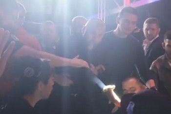 Фотография к новости: Бой MMA между казахстанцем Жумагуловым и россиянином Багаутиновым закончился массовой потасовкой