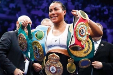 Фотография к новости: Промоутер Головкина подписал контракт с абсолютной чемпионкой мира