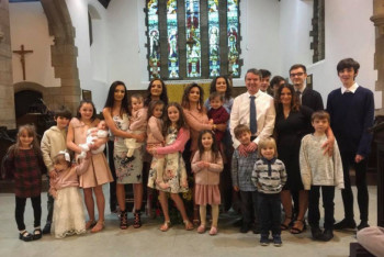 Фотография к новости: Самая большая семья в Британии ждет 22-го ребенка