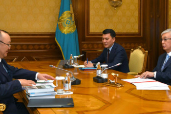 Фотография к новости: Токаев встретился с членами Национального совета общественного доверия