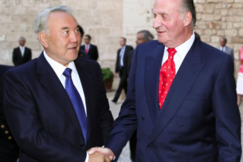 Фотография к новости: Елбасы на английском поговорил с бывшим Королем Испании