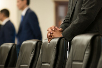 Фотография к новости: Лишь пятая часть участников Президентского кадрового резерва — чиновники