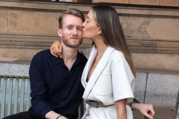 Фотография к новости: "Казахстан теперь часть меня" - Андре Шюррле о браке с уроженкой РК