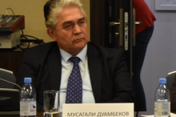 Фотография к новости: Казахстанский профессор изобрел водородный генератор