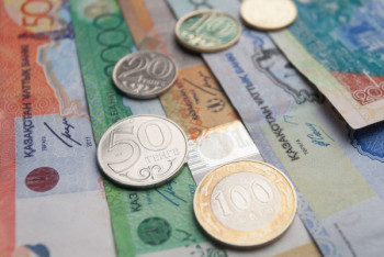 Фотография к новости: Через платежные системы Нацбанка РК ежеминутно проходит 5,4 миллиарда тенге 