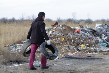 Фотография к новости: Сельчан могут обязать платить налоги на мусор в Казахстане