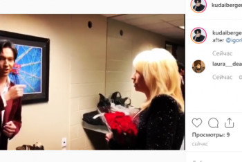 Фотография к новости: Димаш пообщался за кулисами с Крутым и Аллегровой