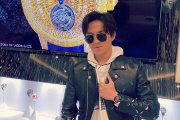 Фотография к новости: Димаш стал амбассадором всемирно известного бренда часов