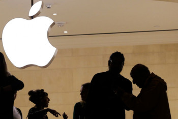 Фотография к новости: Apple предупредила об отключении от интернета старых iPhone