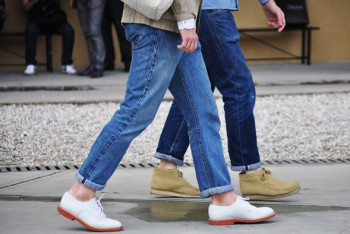 Фотография к новости: Мода на подвернутые брюки опасна – врачи 