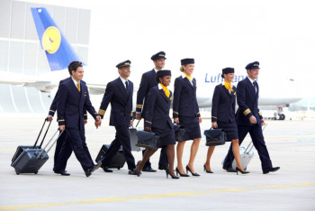 Фотография к новости: Бортпроводники Lufthansa будут бастовать два дня