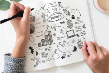 Фотография к новости: На реализацию Дорожной карты бизнеса до 2025 года выделено 421 млрд тенге 