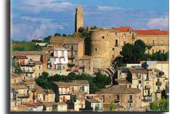 Фотография к новости: В Италии решили бесплатно раздать дома