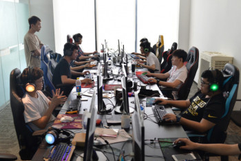 Фотография к новости: Китай вводит виртуальный комендантский час для подростков-геймеров