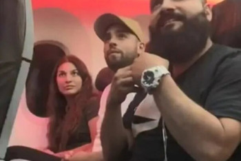 Фотография к новости: 22 пассажира пожаловались на авиакомпанию Jetstar, что их сняли с рейса из-за внешности