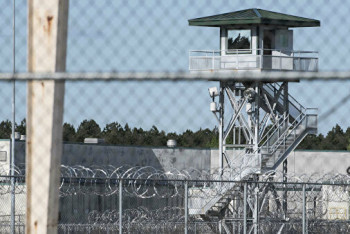 Фотография к новости: Перенесший краткосрочную смерть убийца заявил, что отбыл пожизненный срок в США