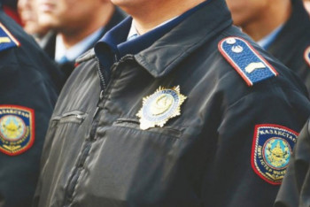 Фотография к новости: Увольнение грозит полицейским за разглашение данных семилетней девочки, изнасилованной в ВКО