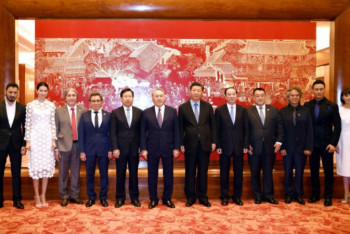 Фотография к новости: Назарбаев высоко оценил казахстанско-китайский фильм "Композитор" 