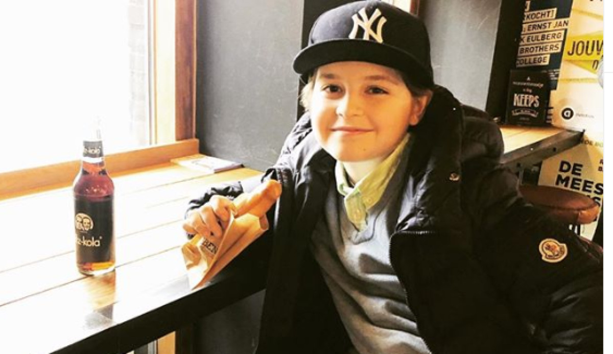  instagram.com/ @laurent_simons 