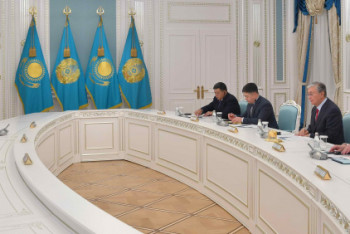 Фотография к новости: Токаев принял председателя совета директоров корпорации CNPC Ван Илиня