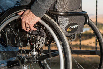 Фотография к новости: Люди с ограниченными возможностями остались без пособий в Актау