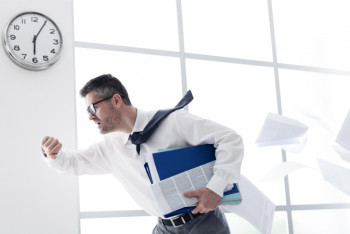 Фотография к новости: "Не с выключателя надо начинать работу" - Божко про автоматическое отключение компьютеров у госслужащих 