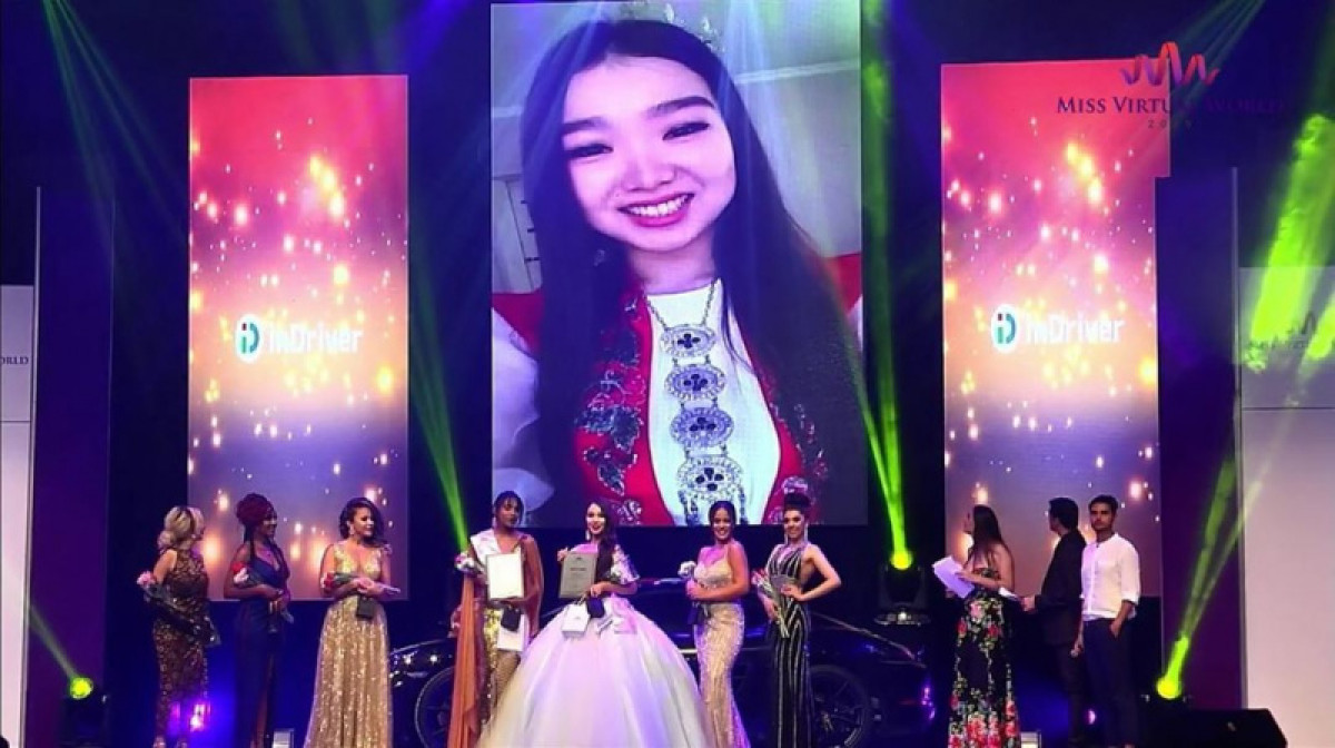  instagram / @missvirtualworld