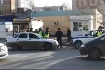 Фотография к новости: Без прав, правил и тормозов – "громкое" задержание автолюбителя прокомментировали в полиции Кокшетау