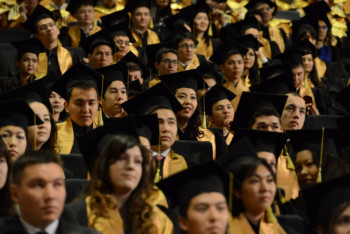 Фотография к новости: Казахстан будет сокращать количество грантов с 2020 года – МОН 