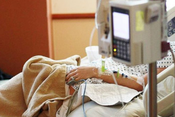 Фотография к новости: Мужчина столкнул с балкона женщину в Байконыре, та скончалась