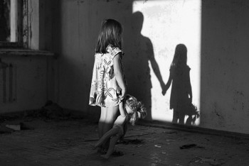 Фотография к новости: Астанчанка рассказала жуткую историю двух девочек-сестер, брошенных родителями