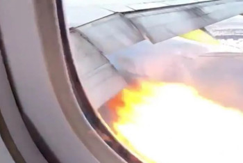 Фотография к новости: Горящий в небе Boeing попал на видео в США