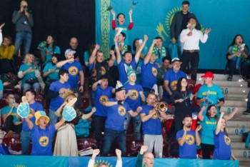 Фотография к новости: Капитан сборной Великобритании восхитился фанатами из Казахстана