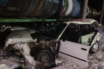 Фотография к новости: Пьяный водитель легковушки врезался в поезд в Акмолинской области