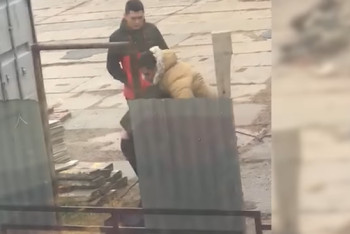 Фотография к новости: Драка экс-чиновника в ЗКО попала на видео