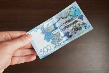 Фотография к новости: "Кому как повезет" - аким Алматы про обеды за 500 тенге 