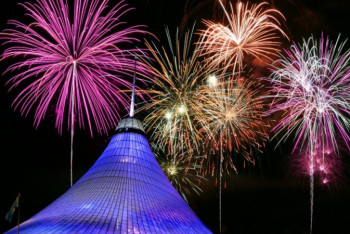 Фотография к новости: Фейерверк ждет 1 декабря жителей и гостей Нур-Султана