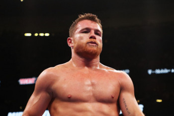 Фотография к новости: "Канело" ошарашил своим решением по третьему бою с Головкиным