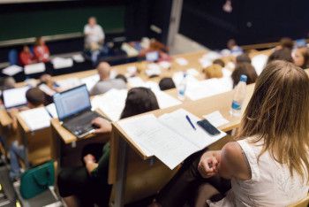 Фотография к новости: Гранты студентам-аграрникам будет выдавать теперь Минсельхоз