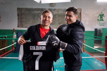 Фотография к новости: Казахстанцы активно комментируют фотографию Роналду с Головкиным