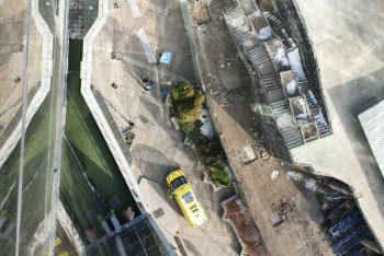 Фотография к новости: Мужчина упал с крыши бизнес-центра "Нурлы Тау" в Алматы