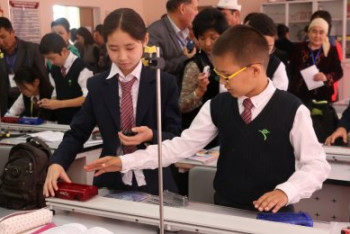 Фотография к новости: "Поспешных решений быть не должно" - Аймагамбетов о переходе на 12-летнее образование