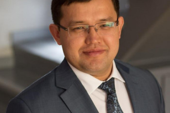 Фотография к новости: Олжас Худайбергенов назначен внештатным советником Президента РК