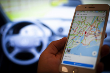 Фотография к новости: Google Maps будет оповещать пользователей о темных улицах