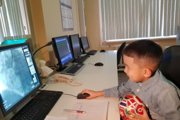 Фотография к новости: Кардиохирурги Кокшетау провели экскурсию для шестилетнего мальчика, мечтающего делать операции на сердце