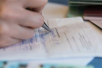 Фотография к новости: В Темиртау живого казахстанца занесли в списки умерших