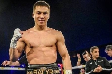 Фотография к новости: Казахстанский боксёр Батыр Джукембаев узнал дату возвращения на ринг